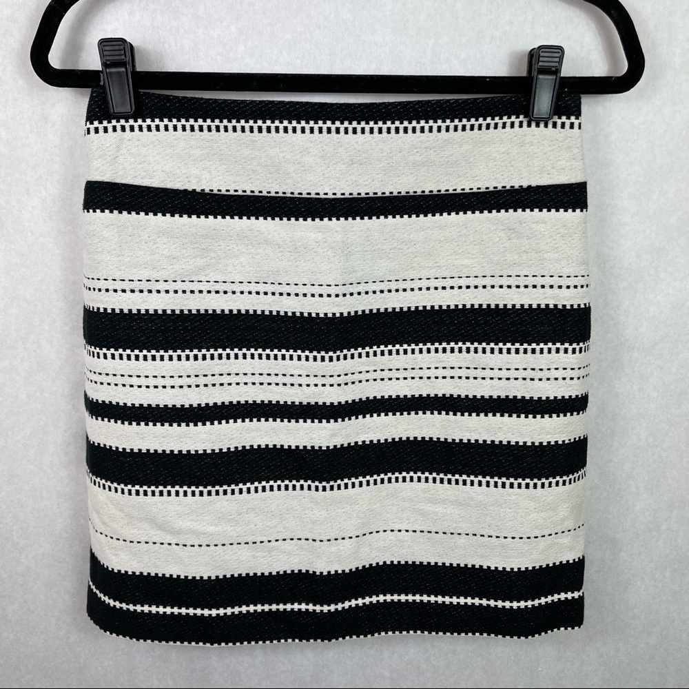 Loft Striped Mini Skirt Black Cream Size 0 Cotton